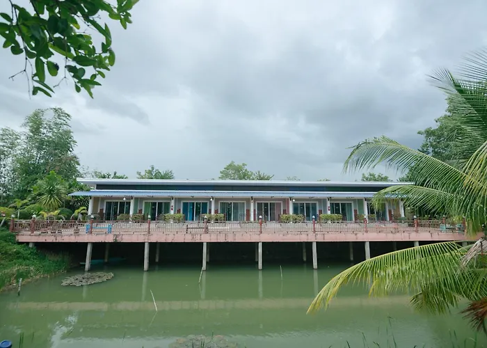 เรือนชมดาว รีสอร์ท จอมบึง